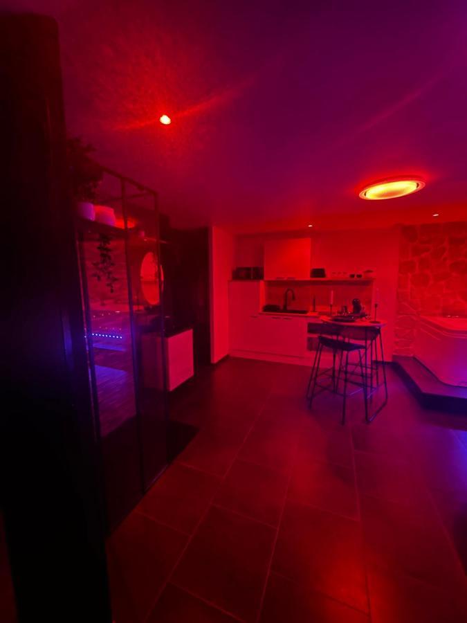 Apartment Msroom